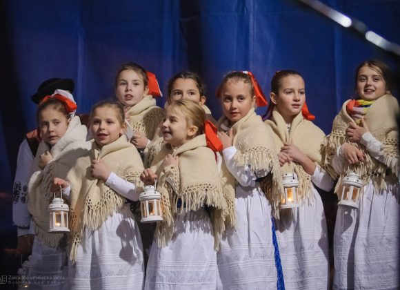 DFS Prvosienka na zapaľovaní II. adventnej sviece, 2016