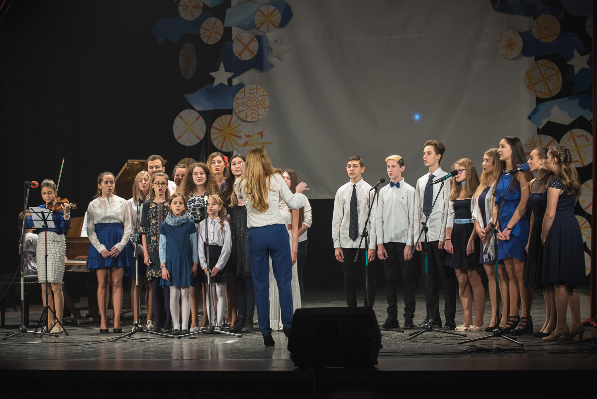 ZUŠ Dubnica nad Váhom_Od Lucie do Vianoc, vianočný koncert 2017