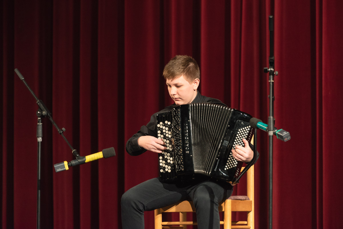 ZUŠ Dubnica nad Váhom. Koncert Anjel Vianoc.