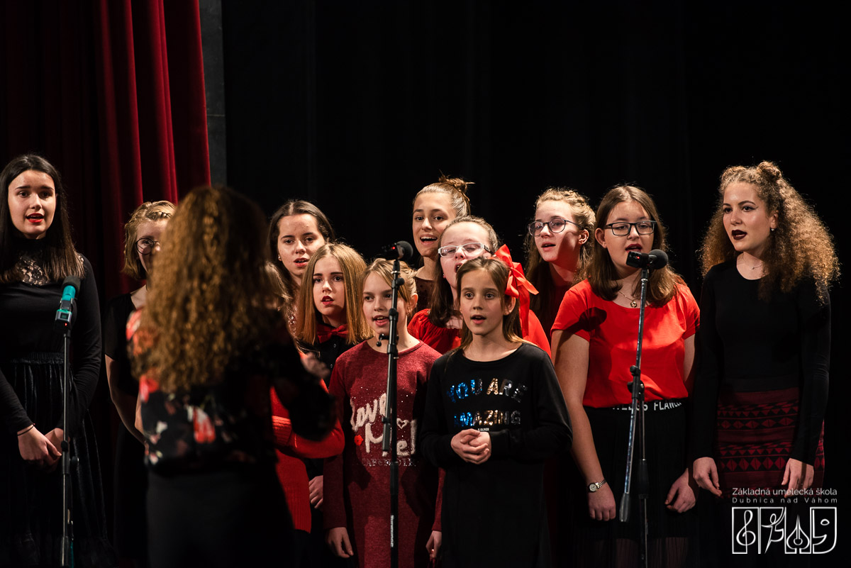 ZUŠ Dubnica nad Váhom. Koncert súborov a súborových telies školy, rok 2019