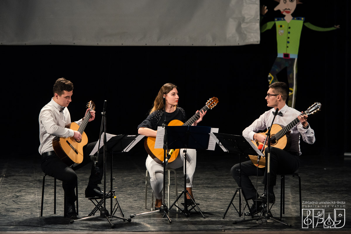 ZUŠ Dubnica nad Váhom. Koncert súborov a súborových telies školy, rok 2019