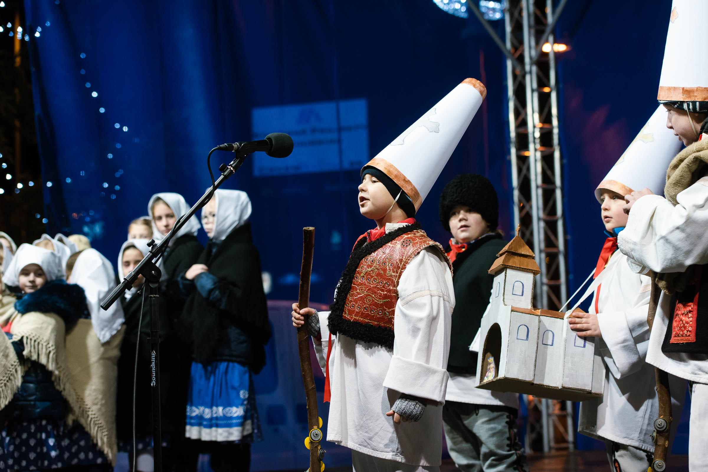 ZUŠ Dubnica nad Váhom, DFS Prvosienka na zapaľovaní III. adventnej sviece