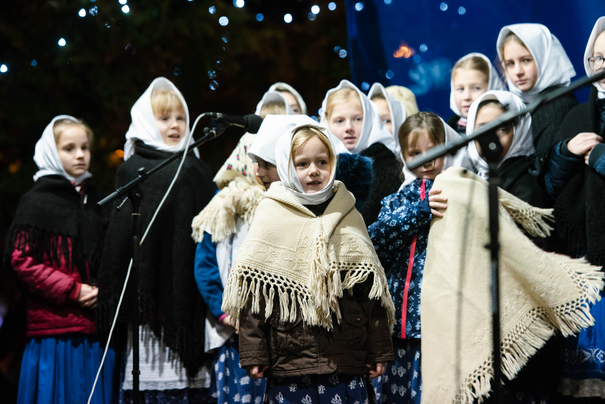 ZUŠ Dubnica nad Váhom, DFS Prvosienka na zapaľovaní III. adventnej sviece