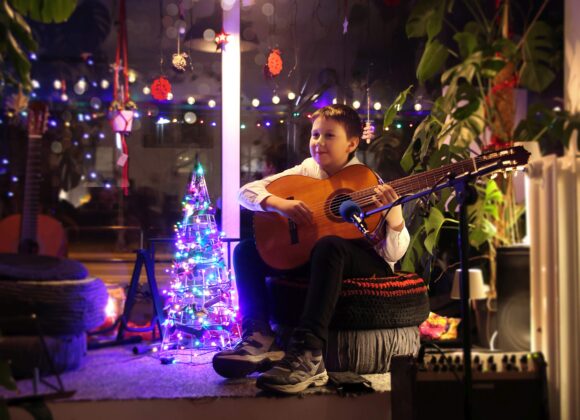 Gitarový koncert v kaviarni 7edmitchka