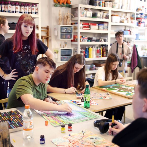 AVO fotilo vo výtvarnom ateliéri