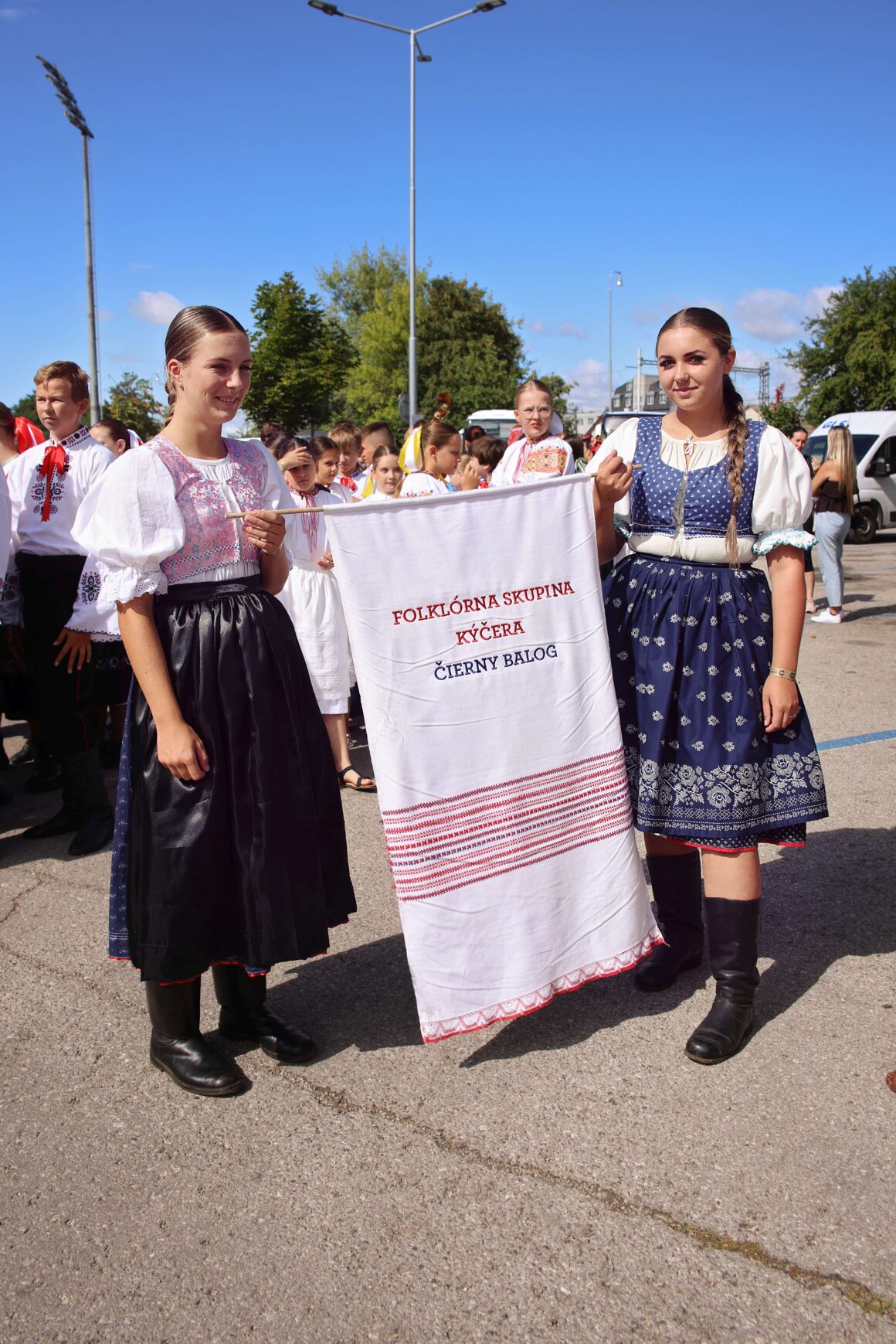 32. Dubnický Folklórny Festival Sprievod našej Prvoseinky