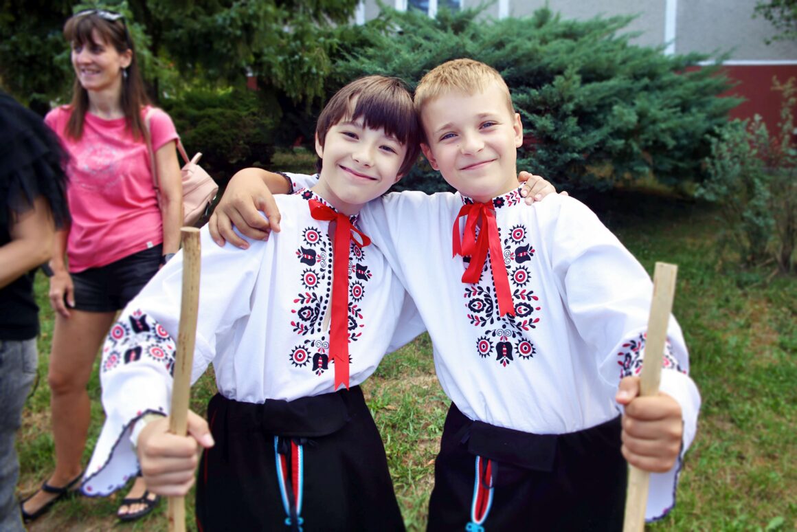 32. Dubnický Folklórny Festival Sprievod našej Prvoseinky